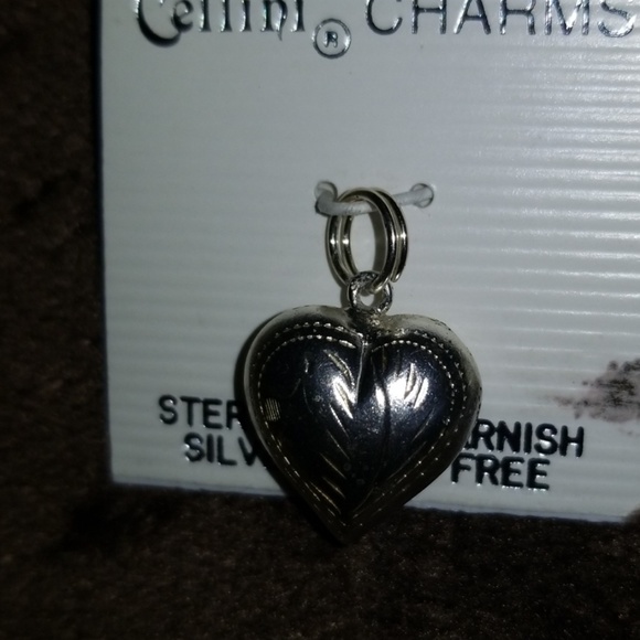 Sterling Silver Chain And Charm. - Picture 4 of 8